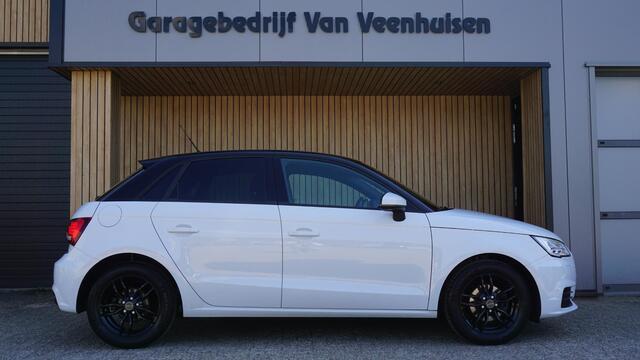 Audi A1 Sportback 1.0 TFSI 81pk 5Drs LED Navi Bluetooth Stoelverwarming 15inch LM *Zwart Dak* 83532km!