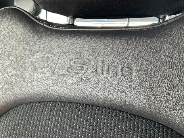 Audi A1 Sportback 1.6 TDI Sport Pro Line S-Line Automaat Cruise Navi Led Zuinig!