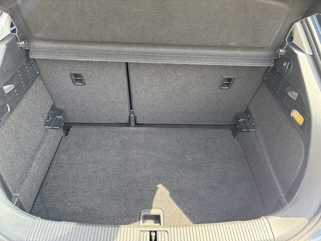 Audi A1 Sportback 3DRS 1.0 TFSI S-Line Navigatie / Parkeersensors