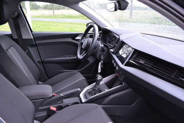Audi A1 Sportback 25 TFSI Pro Line | Carplay | Virtual Cockpit | ull LED exterieurverlichting incl. dynamische knipperlichten