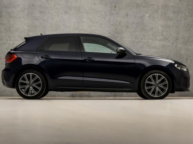 Audi A1 Sportback 25 TFSI Epic Sport (GROOT NAVI, APPLE CARPLAY, ZWART HEMEL, GETINT GLAS, SPORTSTOELEN, PARKEERSENSOREN, LED ACHTERLICHTEN, CRUISE, NIEUWSTAAT)