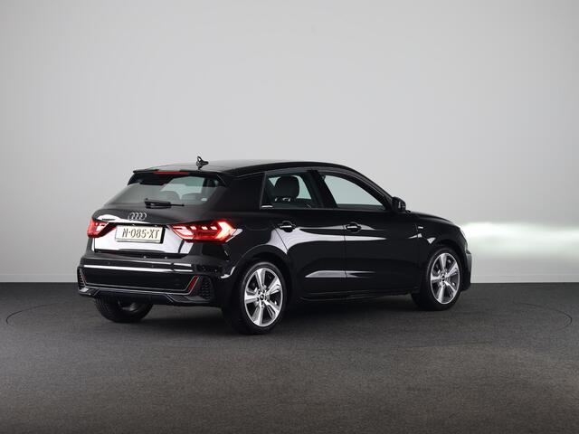 Audi A1 Sportback 30 TFSI S edition 110PK | Navigatie | 17 inch Lichtmetalen velgen | Climatronic | Led verlichting | Parkeersensoren voor en achter | S-line interieur