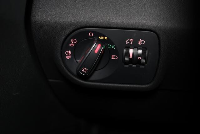 Audi A1 Sportback 1.0 TFSI Advance AVM AIRCO PDC LM VELGEN 2018 NAVI