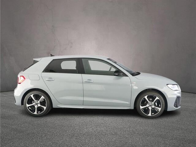 Audi A1 Sportback 25 TFSI S edition | Cruise control | S-line | Full-Led | Optiek zwart |