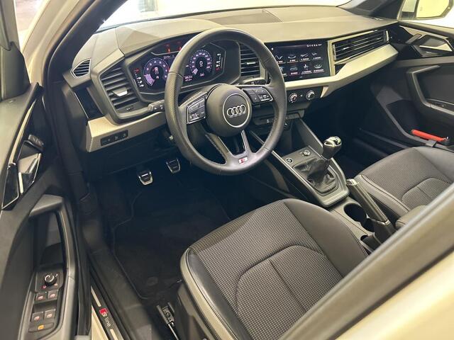 Audi A1 Sportback 25 TFSI S edition / DIgitaal dashboard / LED / App connect / Parkeersensoren achter / Lichtmetaal 17 inch /