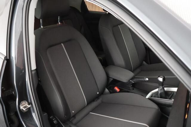 Audi A1 Sportback 25 TFSI 95pk epic Camera Keyless Stoelverwarming Clima Parkeersensoren Carplay