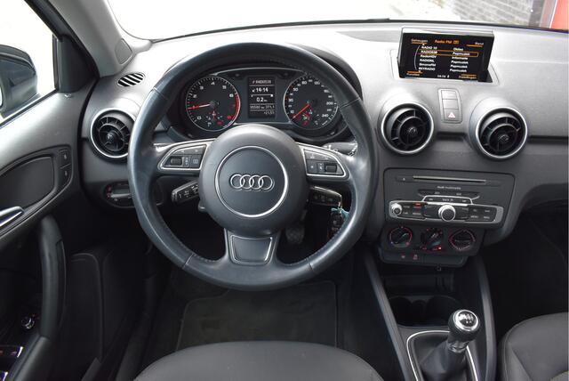 Audi A1 Sportback 1.0 TFSI Adrenalin S-Line NL-auto, Cruise, Airco, 17 Inch, Navi, Bluetooth
