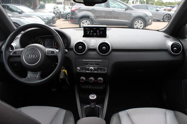 Audi A1 Sportback 1.0 TFSI Design Pro Line Plus / Panoramadak / Navigatie / Parkeerhulp achter / 16'' / Climate Control / Bluetooth / Stoelverwarming / Getint glas / Cruise Control