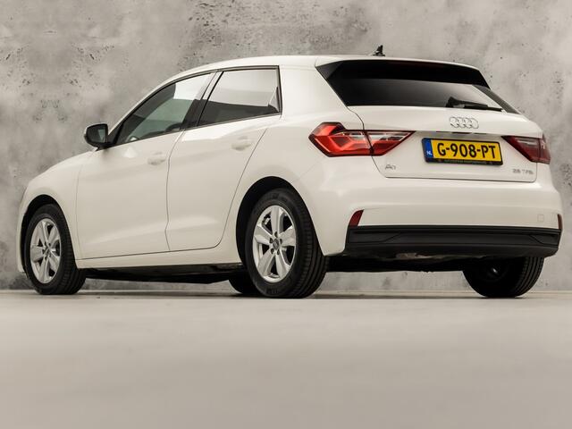 Audi A1 Sportback 25 TFSI Sport (APPLE CARPLAY, AIRCO, GETINT GLAS, CRUISE, SPORTSTOELEN, LANE ASSIST, LM VELGEN, NIEUWSTAAT)