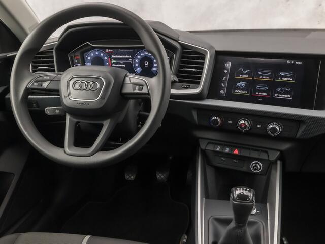 Audi A1 Sportback 25 TFSI Sport (APPLE CARPLAY, AIRCO, GETINT GLAS, CRUISE, SPORTSTOELEN, LANE ASSIST, LM VELGEN, NIEUWSTAAT)