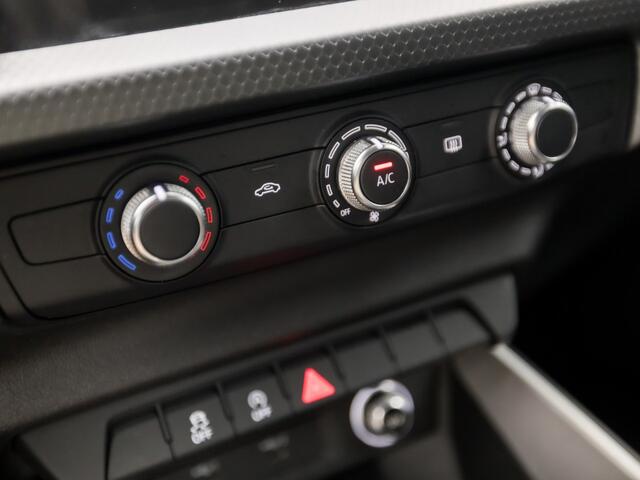 Audi A1 Sportback 25 TFSI Sport (APPLE CARPLAY, AIRCO, GETINT GLAS, CRUISE, SPORTSTOELEN, LANE ASSIST, LM VELGEN, NIEUWSTAAT)
