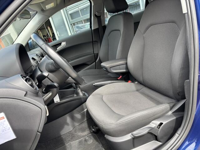 Audi A1 Sportback 1.0 TFSI Adrenalin S-Line / Navi / Cruise Control / Bluetooth / Allseason Banden /