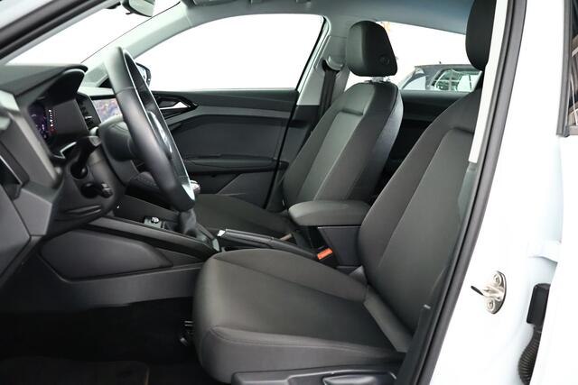 Audi A1 Sportback 25 TFSI S-Line / Virtual Cockpit / Navi / Clima / Led / Carplay