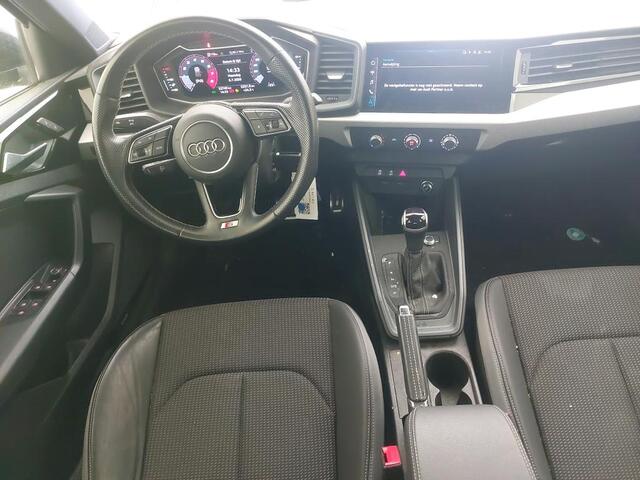 Audi A1 Sportback 25 TFSI S-Line / AUTOMAAT/ DIGITAL DASH/ AIRCO/ MULTIMEDIA/ LED