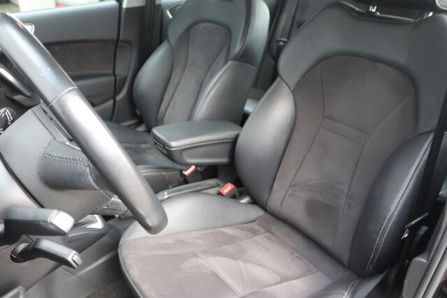 Audi A1 Sportback 1.0 TFSI Advance | S-line | LED | Navigatie