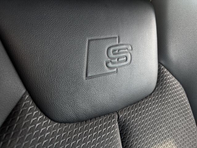 Audi A1 Sportback 40 TFSI S Line edition one