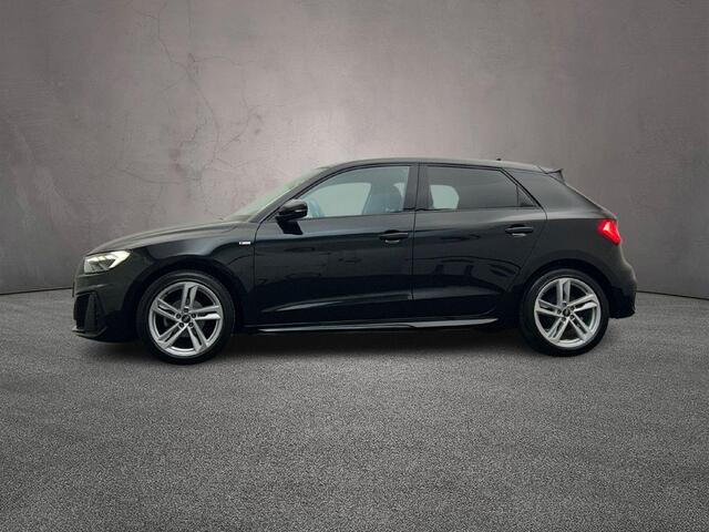 Audi A1 Sportback 25 TFSI 95PK S edition | 17-Inch | Stoelverwarming | Keyless | Ambient-Light | LED | Smartphone-Interface | Privacy-Glas |