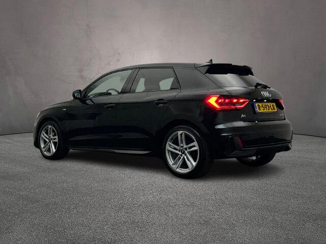 Audi A1 Sportback 25 TFSI 95PK S edition | 17-Inch | Stoelverwarming | Keyless | Ambient-Light | LED | Smartphone-Interface | Privacy-Glas |
