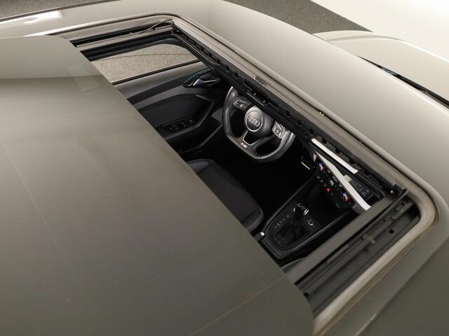 Audi A1 Sportback 40 TFSI edition one 200pk | Automaat | Schuifdak | B&O | Stoelverwarming | ACC | S line | Keyless