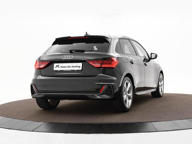 Audi A1 Sportback 30 TFSI 110pk S Edition · Camera · Apple/Android Car Play · Keyless · P-Sensoren · Getint Glas · Afgevlakt Stuurwiel · 17'' Inch ·