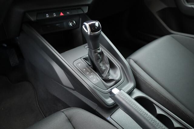 Audi A1 Sportback 30 TFSI Pro Line | RIJKLAAR!! | Cruise Contr. | PDC V+A | Stoelverw. | Apple CarPlay & Android Auto | 17''