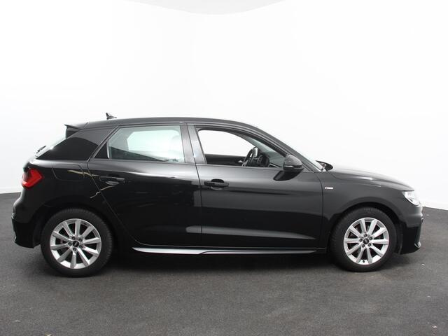 Audi A1 Sportback 30 TFSI S edition Climate control Cruise control Stoelverwarming Lichtmetalen velgen Navigatie Apple Carplay/ Android Auto Parkeersensoren