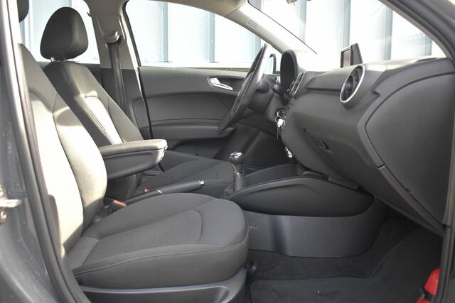 Audi A1 Sportback 1.0 TFSI | Navi | Two-Tone | Carplay | 18"LMV