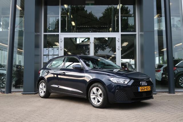 Audi A1 25 TFSI, Navigatie, PDC voor en achter, Lane assist, CarPlay/Android etc.