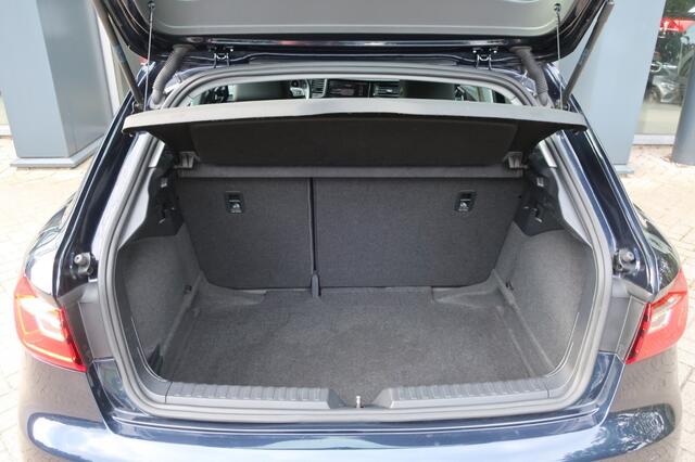 Audi A1 25 TFSI, Navigatie, PDC voor en achter, Lane assist, CarPlay/Android etc.