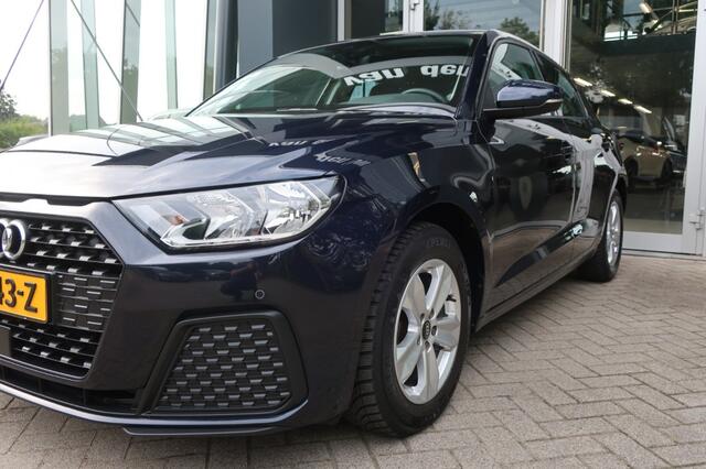 Audi A1 25 TFSI, Navigatie, PDC voor en achter, Lane assist, CarPlay/Android etc.