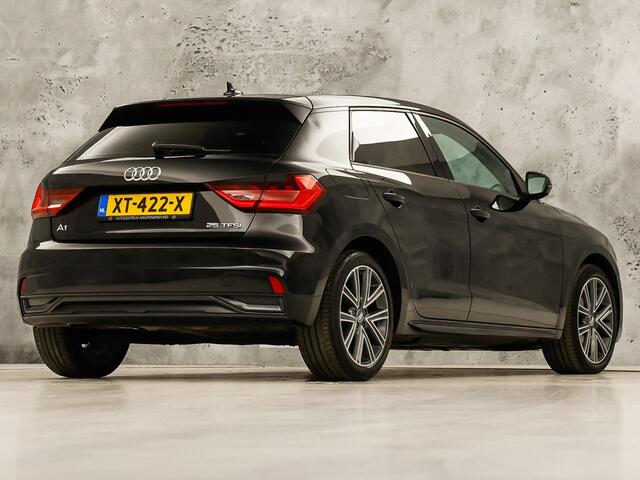 Audi A1 Sportback 25 TFSI Sport (APPLE CARPLAY, GROOT NAVI, GETINT GLAS, LM VELGEN, SPORTSTOELEN, LED ACHTERLICHTEN, CRUISE, NIEUWSTAAT)