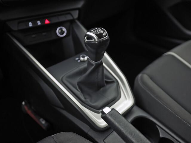 Audi A1 Sportback 25 TFSI Sport (APPLE CARPLAY, GROOT NAVI, GETINT GLAS, LM VELGEN, SPORTSTOELEN, LED ACHTERLICHTEN, CRUISE, NIEUWSTAAT)