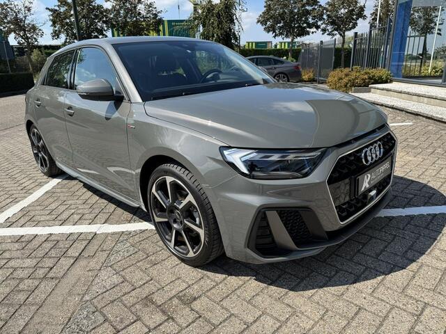 Audi A1 Sportback 30 TFSI S-Line | Autom. | LED | App-Conn. | ACC | Camera | LMV 18" | 1e eig. | Mooi !
