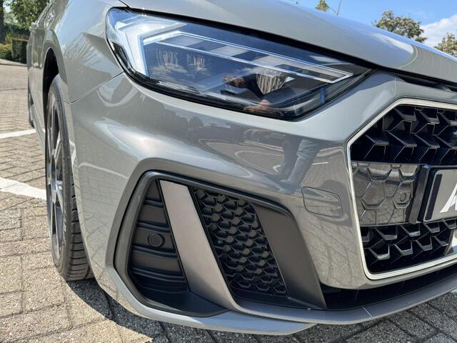Audi A1 Sportback 30 TFSI S-Line | Autom. | LED | App-Conn. | ACC | Camera | LMV 18" | 1e eig. | Mooi !