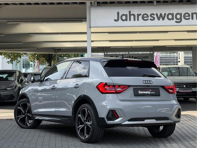 Audi A1 citycarver 30TFSI S-Line M-Led Sfeerverl. Zetels Zwart-Dak Priveglas 18-Inch Camera Keyless