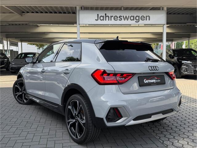 Audi A1 citycarver 30TFSI S-Line M-Led Sfeerverl. Zetels Zwart-Dak Priveglas 18-Inch Camera Keyless