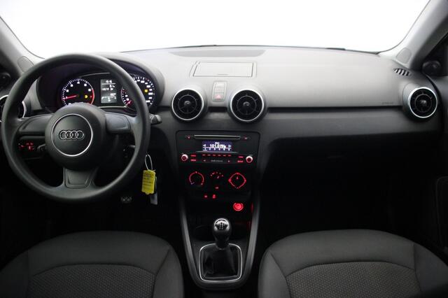 Audi A1 Sportback 1.0 TFSI 5 Deurs - Cruise, Lichtmetalen Velgen, Getint Glas