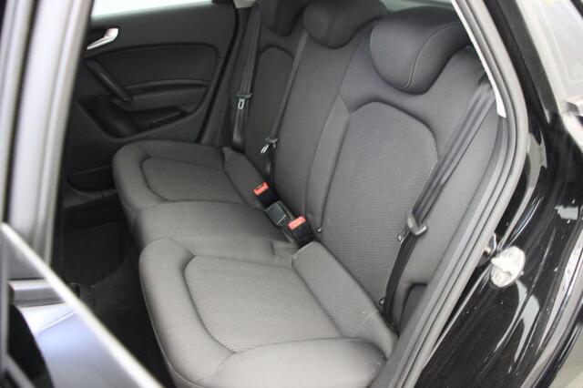 Audi A1 Sportback 1.0 TFSI 5 Deurs - Cruise, Lichtmetalen Velgen, Getint Glas