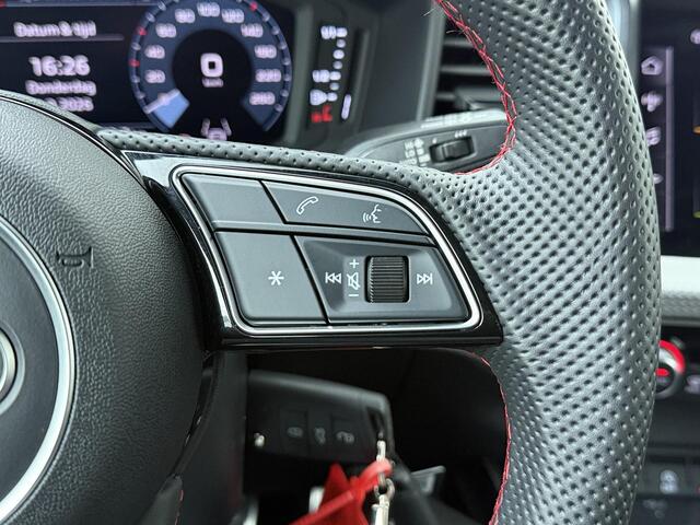 Audi A1 Sportback 25 TFSI S edition | 95 PK | Stoelverwarming | Adaptive cruise control | Dodehoekdetectie | S line | 18" LM velgen |