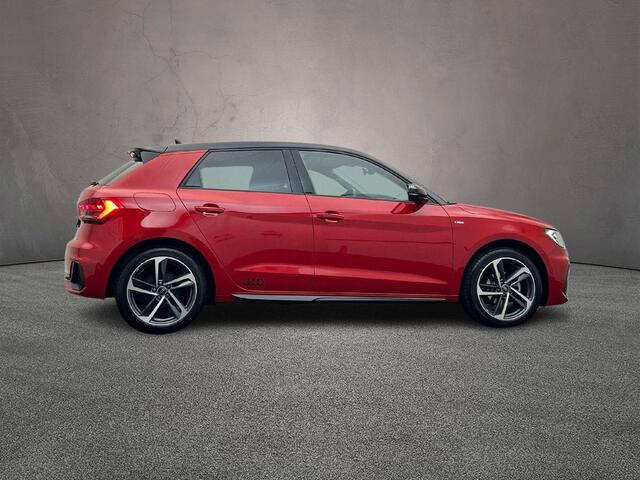 Audi A1 Sportback 25 TFSI 95pk S edition | Keyless | Audi Sound | LED | Cruise | Virtual-Cockpit | Stoelverwarming | Ambient-Light | Zwart Optiek | Privacy-Glas |