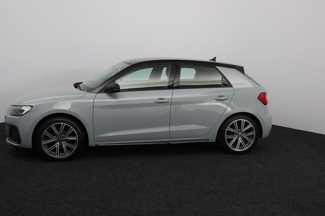 Audi A1 Sportback 25 TFSI epic/ Virtual Dashb./ Two-Tone/ LED Koplampen/ Apple Carplay/ Lane-Assist./ DAB+/ Clima/ Cruise/ Elek. pakket/ Isofix/ Bluetooth/ Multi. LEDER. Stuur/ Dakspoiler.