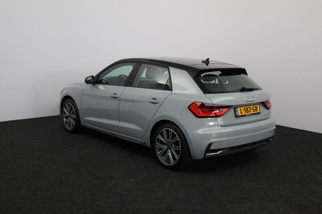 Audi A1 Sportback 25 TFSI epic/ Virtual Dashb./ Two-Tone/ LED Koplampen/ Apple Carplay/ Lane-Assist./ DAB+/ Clima/ Cruise/ Elek. pakket/ Isofix/ Bluetooth/ Multi. LEDER. Stuur/ Dakspoiler.