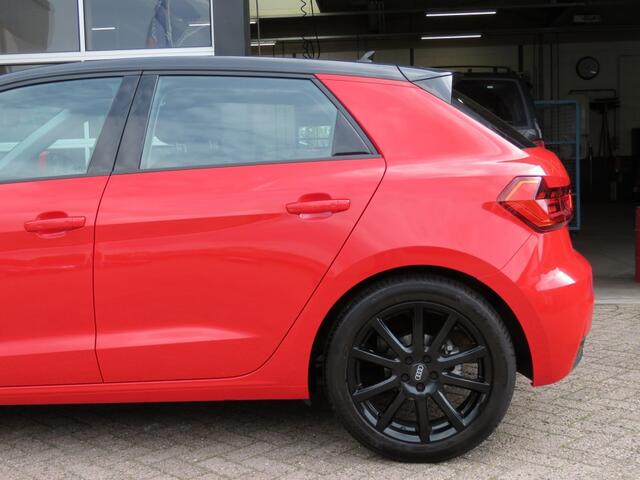 Audi A1 30 TFSI 110pk S-Tronic aut. / Leder / 17 Inch / Navi / Stoelverw. / BOVAG garantie