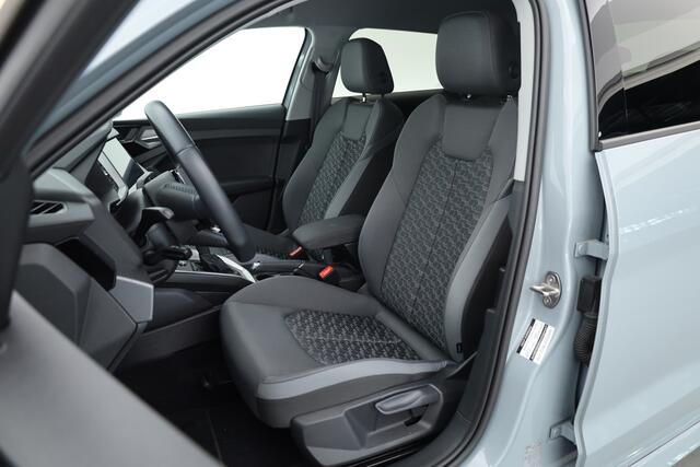 Audi A1 Sportback 30 Tfsi S-Line | Arrow Gray | | Rijklaar! | Cruise Control | Camera + PDC A | Stoelverw. | Keyless | Apple CarPlay | 17''