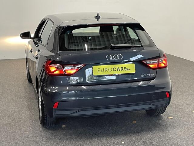 Audi A1 Sportback 1.0 TFSI Sportback Automaat Navigatie Apple Carplay/Android Auto Parkeersensoren Cruise Control Climate Control Lichtmetalen velgen