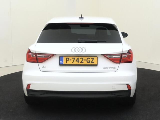 Audi A1 Sportback 25 TFSI Pro Line | Navigatie | Cruise control | Airco