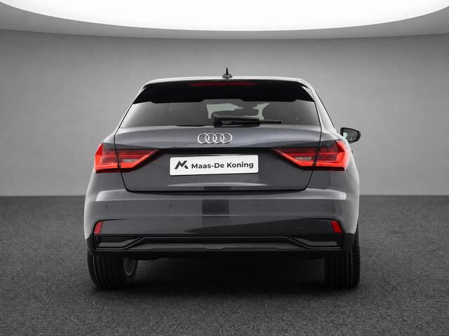 Audi A1 Sportback Advanced edition 30 TFSI 116 PK · Audi Sound · Afgevlakt sportstuur · Full led verlichting · Privacy glas