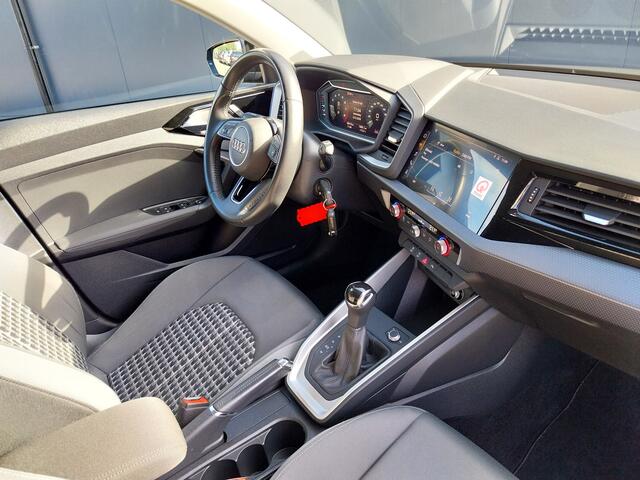 Audi A1 Sportback 30 TFSI AUTOMAAT S Line LED NAVI CRUISE ECC