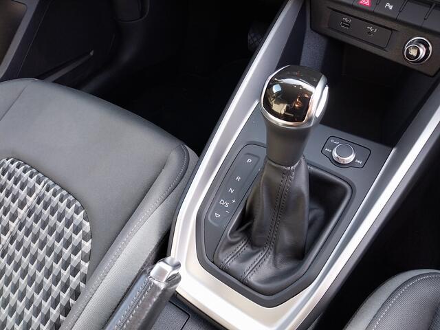 Audi A1 Sportback 30 TFSI AUTOMAAT S Line LED NAVI CRUISE ECC