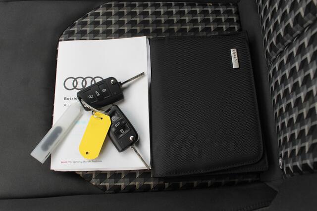 Audi A1 Sportback 25 TFSi "Advanced" Clima - Cruise - 5 deurs !!!